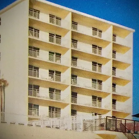 Fantasy Island II Hotel